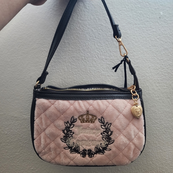 Juicy Coutyre Royal Couture Wristlet - Picture 1 of 3